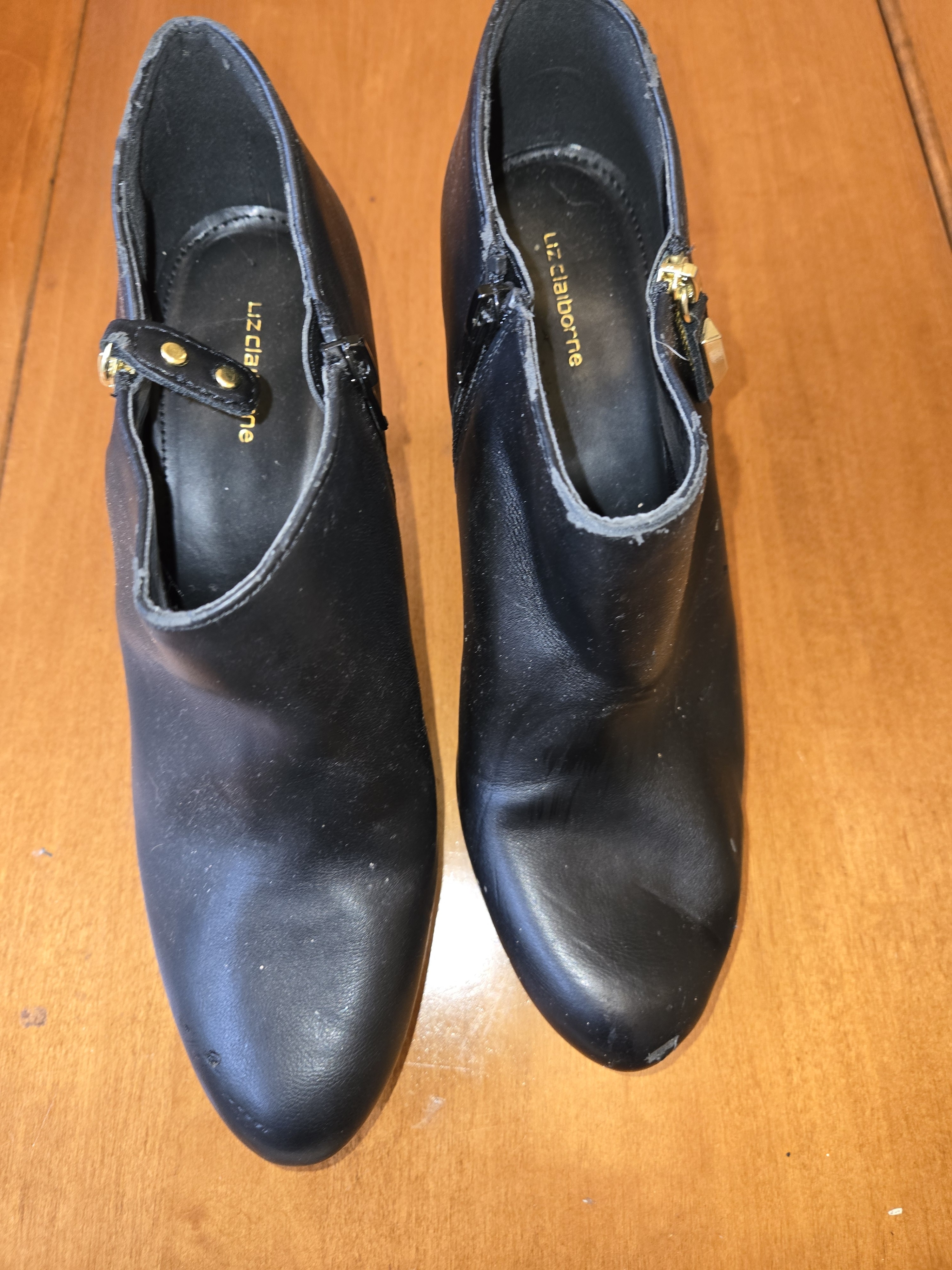 Liz Claiborne Black Leather Women's Ankle Booties